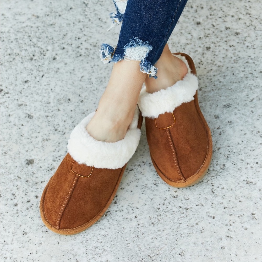Forever Link Two-Tone Seam Detail Slippers